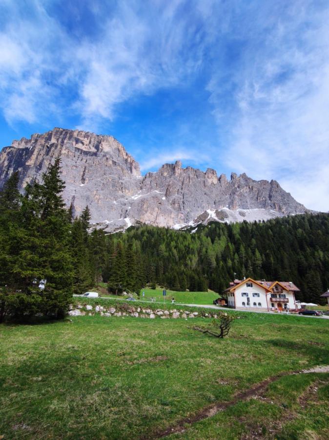Pian Schiavaneis B&B Apartament Canazei Dış mekan fotoğraf